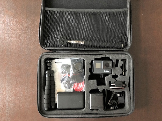 GoPro HERO7 Blackにマウント類がたくさん入ったアクセサリーセットを 