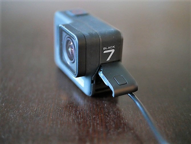 GoPro HERO7 Black用の純正フレームが使いにくい！サードパーティ製の 