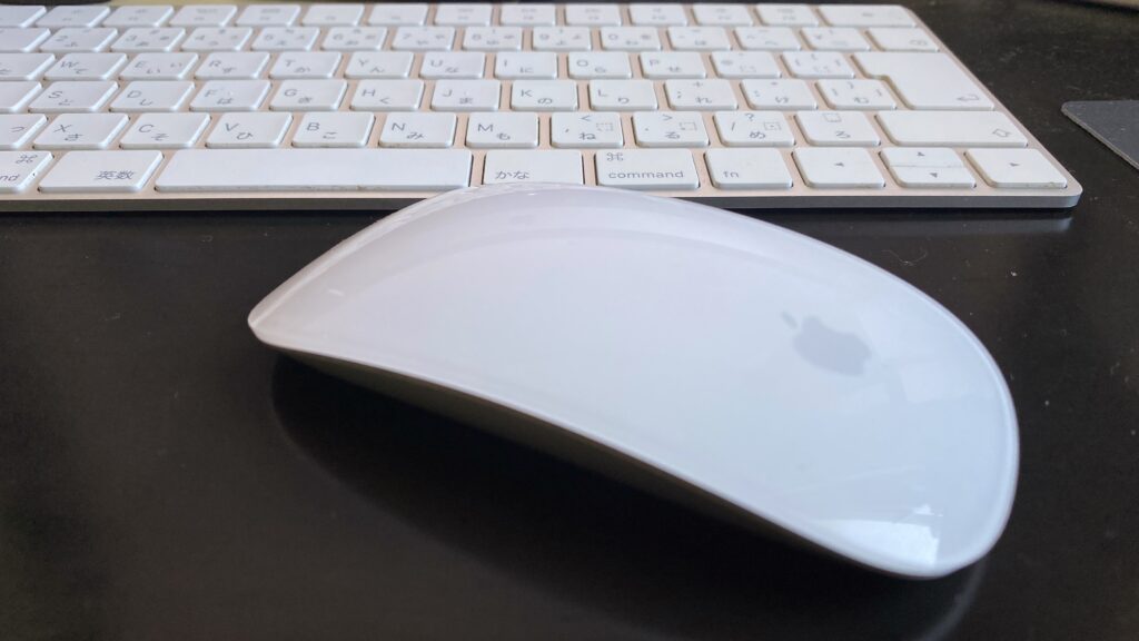 マジックマウスのメリットとデメリットを解説！MacbookMacユーザーが 
